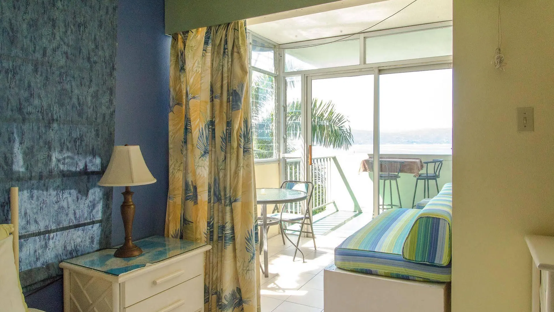 Moonlight Beach Studio At Montego Bay Club Resort